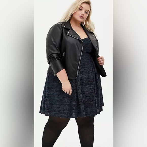 torrid Dresses & Skirts - Torrid Dress Sz 4X Holiday Party Shimmer Pleated Feminine Closet Staple Babydoll